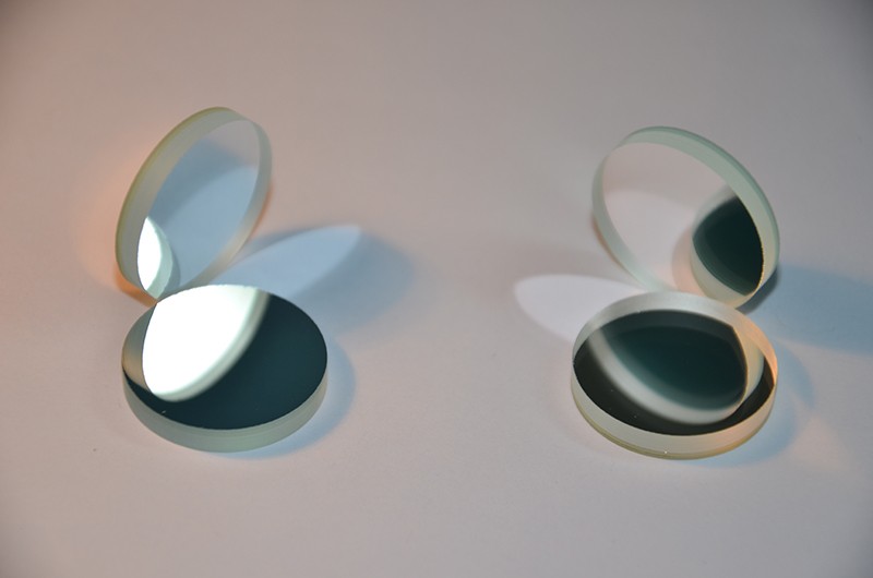 窄帶濾光片在半導體封裝的作用